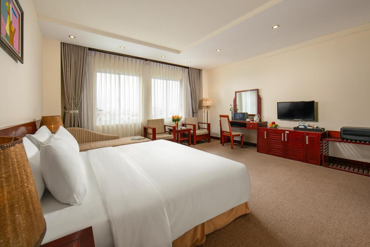 A25 Hotel - 705 Lac Long Quan Ханой Экстерьер фото